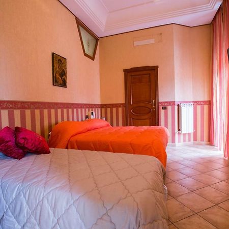 Marty House Villa Наполи Екстериор снимка